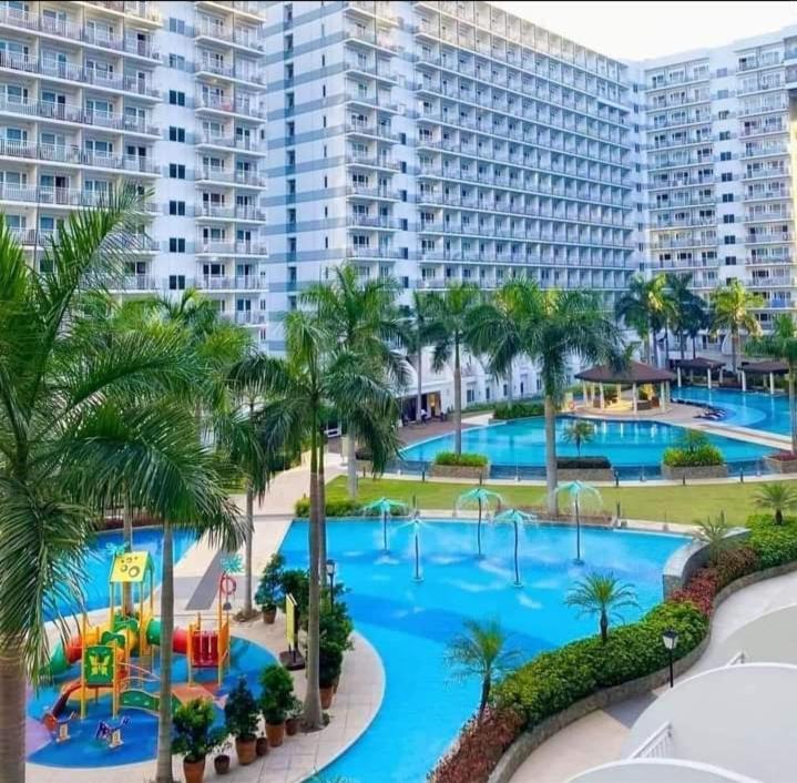 Yhanz Z Sea Residences Pasay Exterior foto