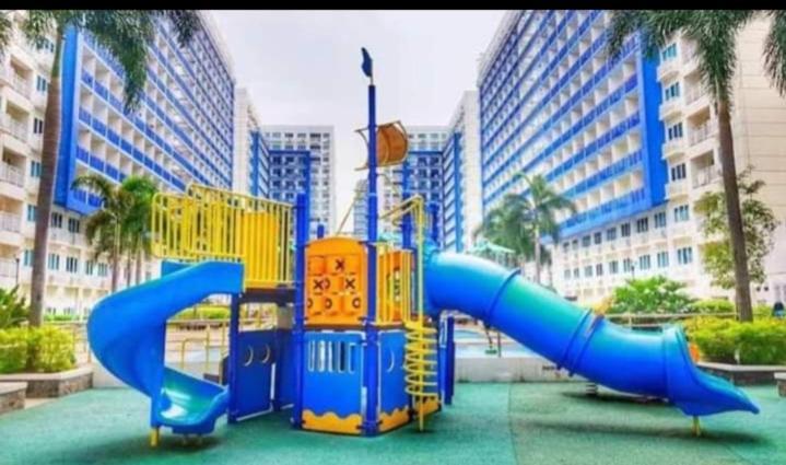 Yhanz Z Sea Residences Pasay Exterior foto
